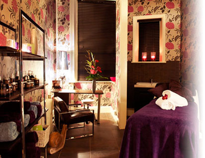 Secret Sanctuary Queen Hotel